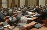 Amăgiţi de legalizarea migraţiei politice