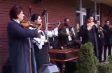 Renii lui Moş Crăciun au poposit în centrul oraşului
