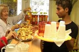 Candidaţii USL sprijină modificarea legii adopţiilor