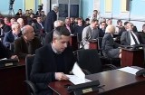 Bani pentru spitale si drumuri